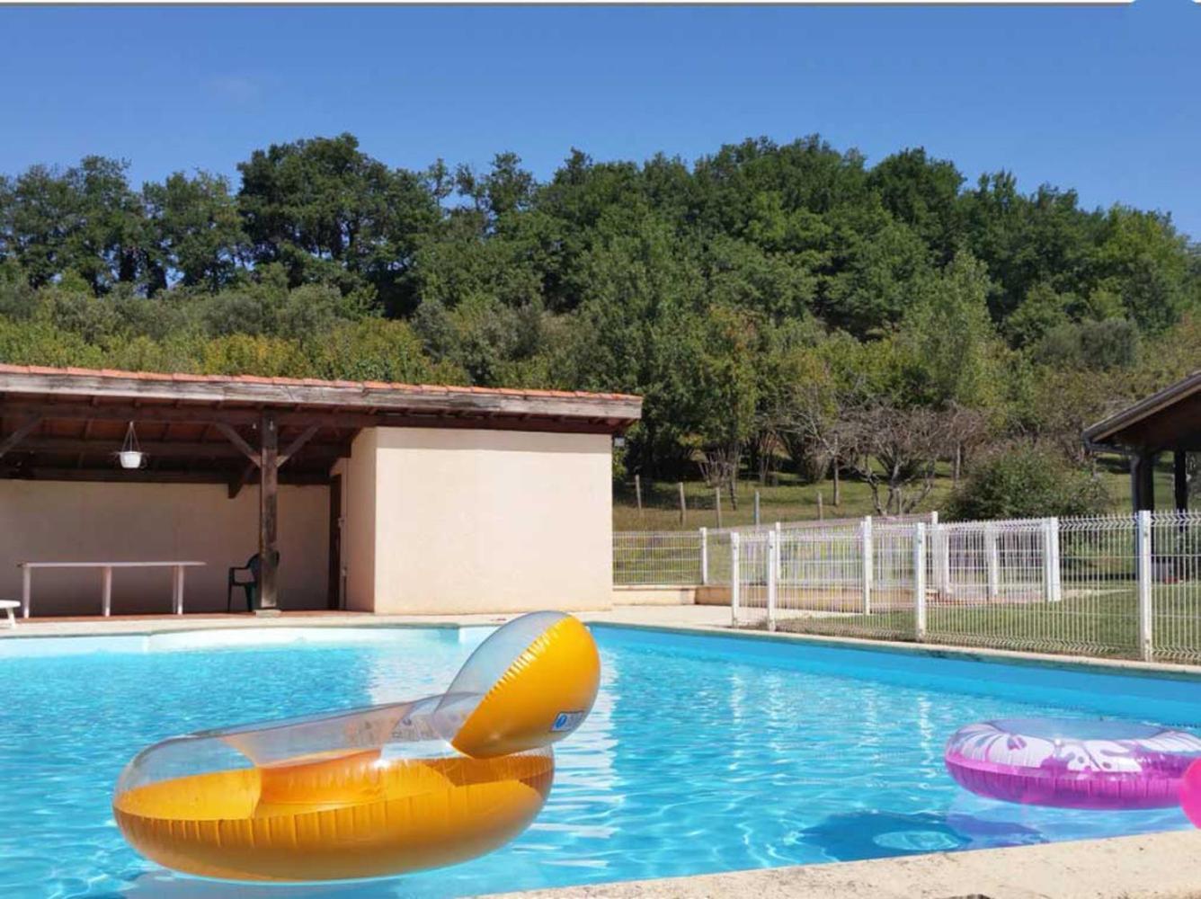 Seuls En Pleine Nature - Gite La Cote Blanche Puygaillard-de-Quercy エクステリア 写真